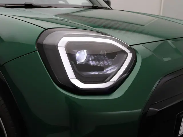 MINI Aceman E 2025 Elektrisch 16