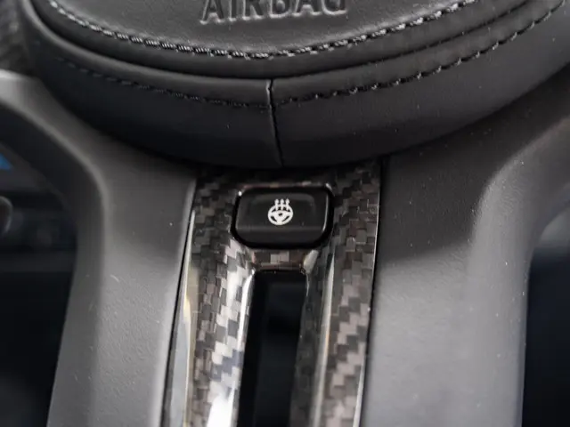 BMW M3 Touring xDrive Competition 2024 Benzine 40