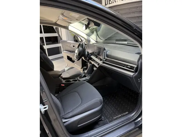Kia Sportage 1.6 T-GDi MHEV DynamicLine 2022 Benzine 8