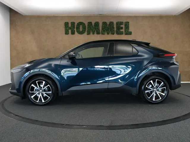 Toyota C-HR 1.8 Hybrid 140 Dynamic 2025 Hybride Benzine 9