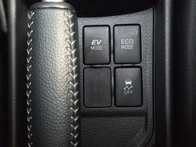 Toyota Yaris 1.5 Hybrid Active 2018 Hybride Benzine 37