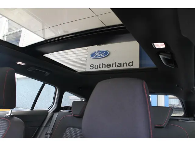 Ford Focus 1.0 EcoBoost Hybrid ST Line X 2024 Benzine 26