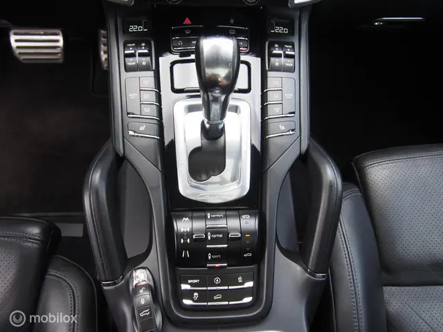Porsche Cayenne 4.8 S 2012 Benzine 14