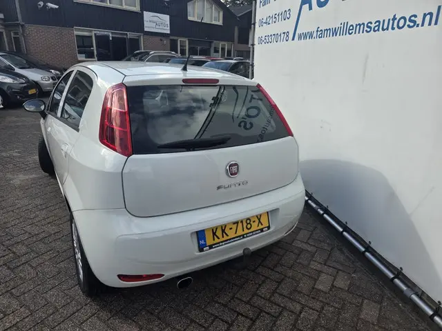 Fiat Punto Evo 0.9 TwinAir Lounge 2016 Benzine 21