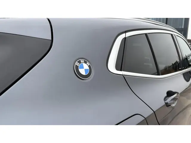 BMW X2 sDrive18i High Executive 2019 Benzine 5
