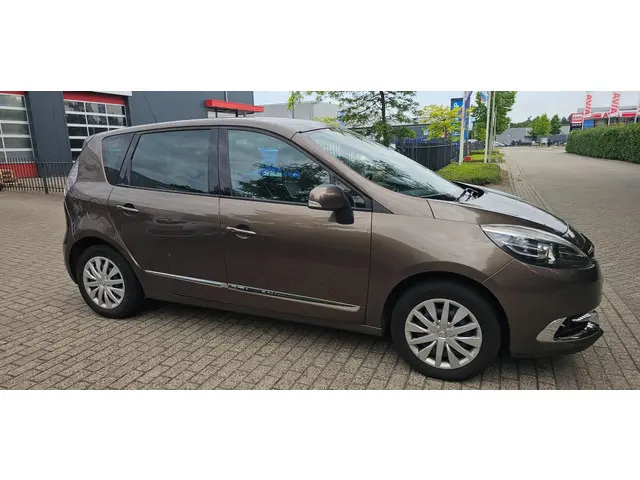 Renault Scénic 1.2 TCe Bose 2013 Benzine 6