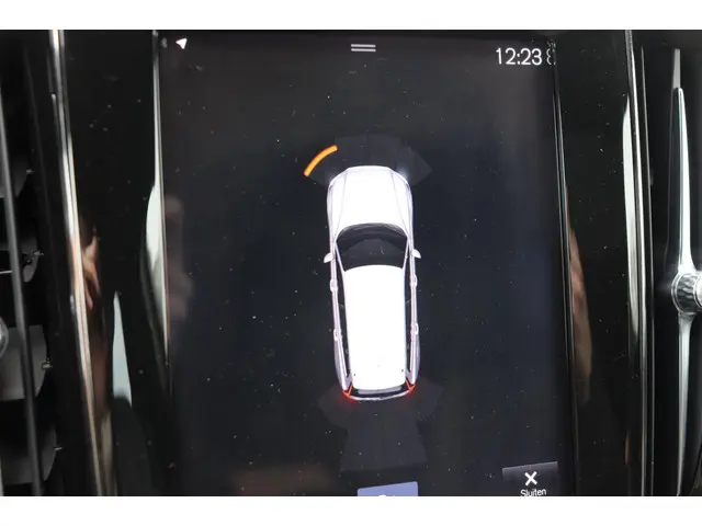 Volvo V60 2.0 T4 R-Design org. NL-auto 2019 Benzine 21