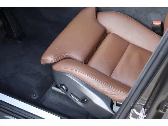 Volvo XC60 B5 Momentum Exclusive 2021 Benzine 22