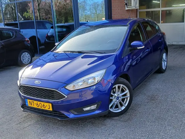 Ford Focus 1.0 Lease Edition, Start moeilijk 2017 Benzine 2