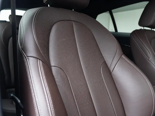 BMW 1 Serie 118i 2022 Benzine 12