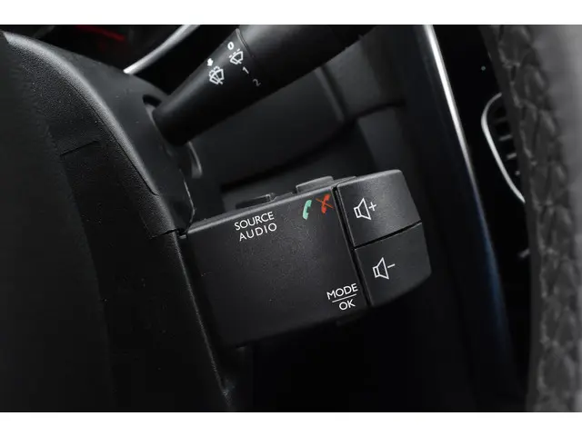 Renault Clio 0.9 TCe Limited 2019 Benzine 14