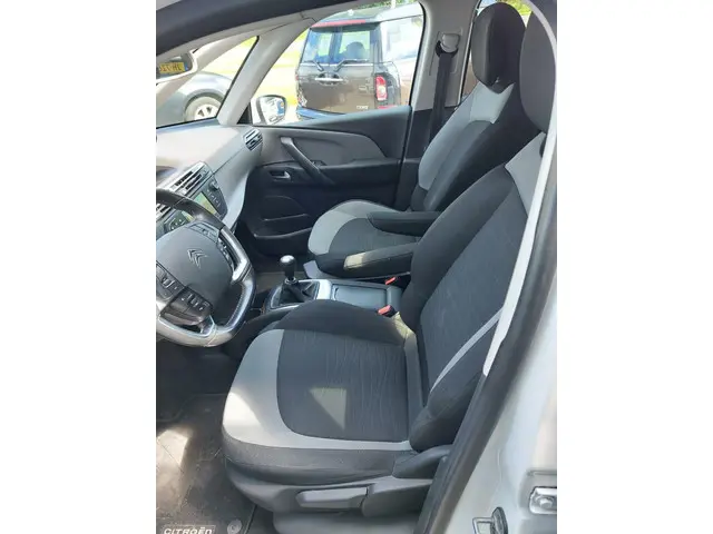 Citroën C4 Picasso 1.2 PureTech Intensive 2015 Benzine 20