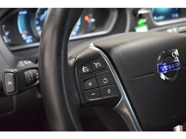 Volvo V40 2.0 T3 153pk Nordic+ 2016 Benzine 9