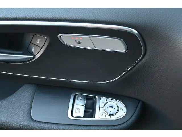 Mercedes-Benz V-Klasse 300d Lang Edition 2024 Diesel 21