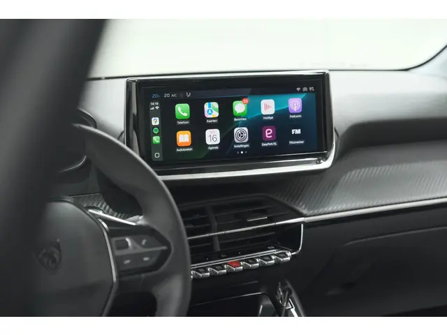 Peugeot 208 PureTech 100 Allure 2024 Benzine 3