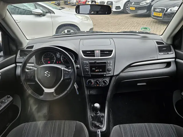 Suzuki Swift 1.2 Exclusive LM AIRCO MF STUUR 2013 Benzine 9