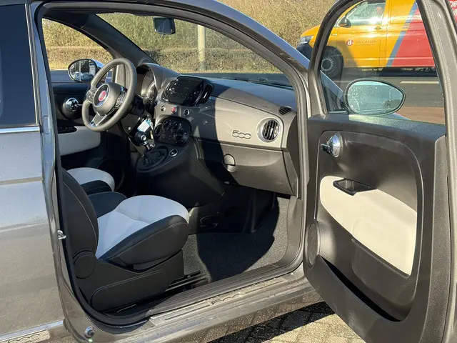 Fiat 500C 1.0 Hybrid Dolcevita 2022 Hybride Benzine 18