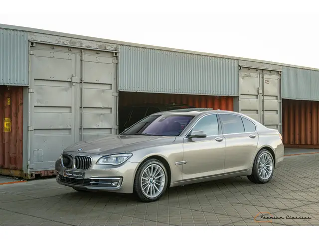 BMW 7 Serie 750d xDrive High Executive 2012 Diesel 11
