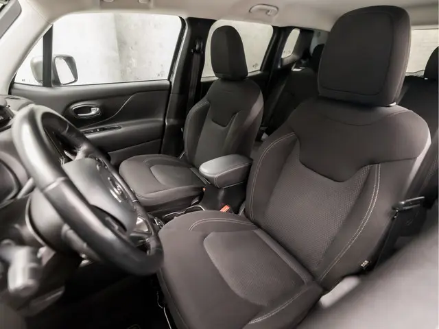 Jeep Renegade 1.0T-e Black Sport 2019 Benzine 14