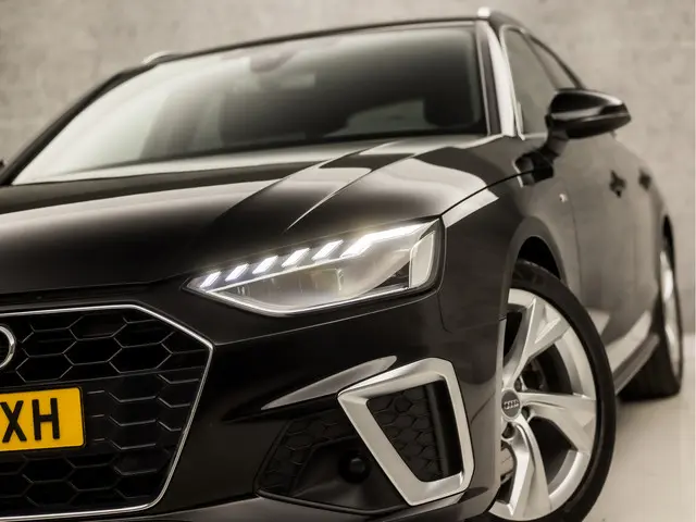 Audi A4 Avant 35 TFSI S-Line Sport 2020 Benzine 12