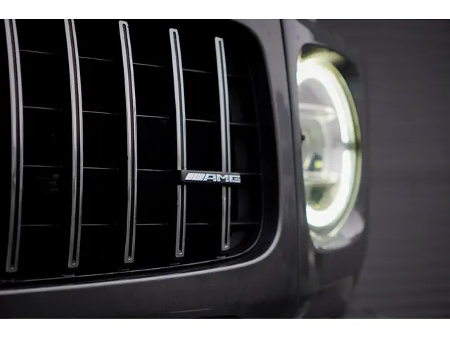 Mercedes-Benz G-Klasse 500 2018 Benzine 25