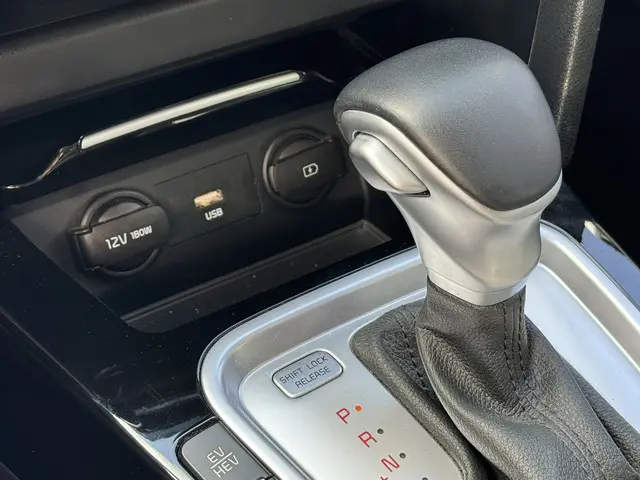 Kia XCeed 1.6 GDi PHEV DynamicLine 2022 Hybride Benzine 38