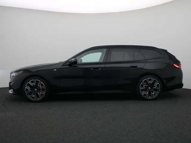 BMW i5 Touring eDrive40 84 kWh 2024 Elektrisch 4