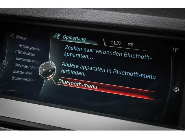 BMW 5 Serie 528i Luxury Edition 2015 Benzine 12