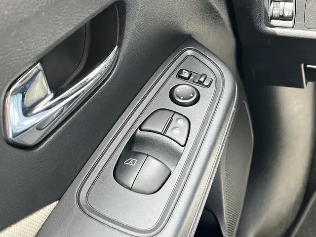 Nissan Micra 0.9 IG-T N-Connecta 2018 Benzine 26