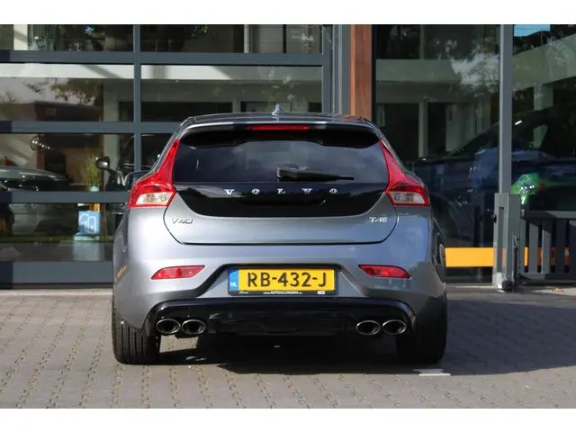 Volvo V40 2.0 T4 R-Design|Heico|Automaat| 2017 Benzine 11