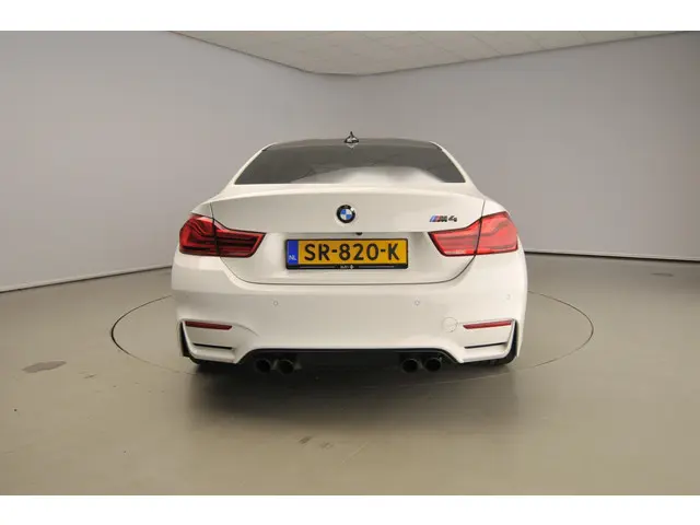 BMW M4 4-serie Coupé Competition 2018 Benzine 3