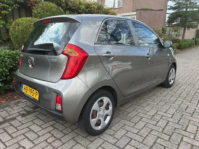 Kia Picanto 1.0 CVVT ComfortLine 2015 Benzine 6