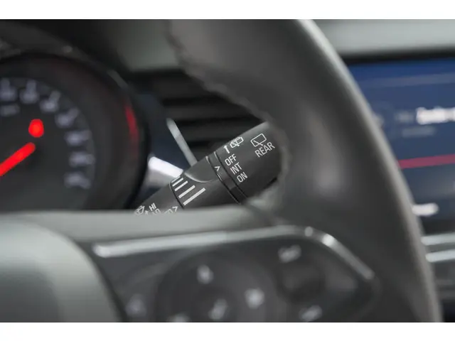 Opel Crossland X 110 Turbo Innovation 2019 Benzine 32