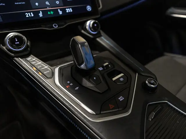 Lynk & Co 01 1.5 / 261pk / Blackstyle 2022 Hybride Benzine 39