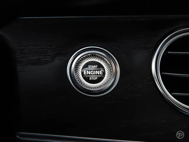 Mercedes-Benz E-Klasse 220 d Prestige 2015 Diesel 35