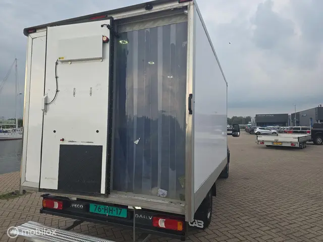 Iveco Daily 35S14 Koel/vries wagen automaat! 2023 Diesel 6