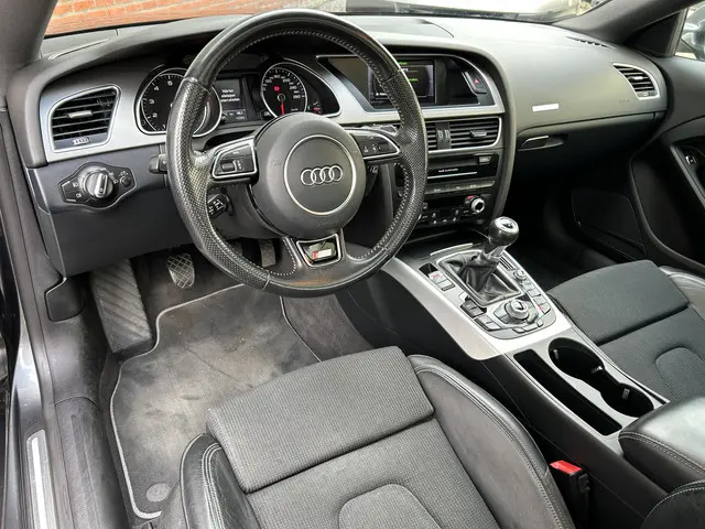 Audi A5 Coupé 1.8 TFSI Sport Edition 2014 Benzine 3
