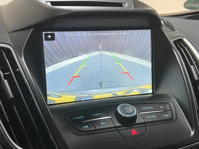 Ford C-MAX 1.5 Titanium 2018 Benzine 24