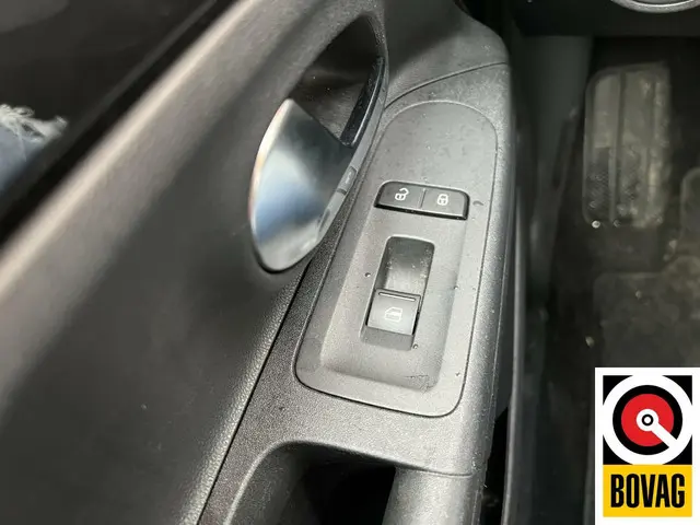 Volkswagen up! 1.0 move up! BlueMotion 2014 Benzine 9
