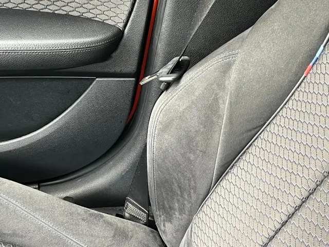 BMW 1 Serie 118i M Sport High Executive 2013 Benzine 27