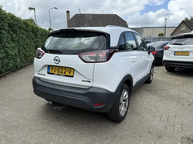 Opel Crossland X 1.2T (MOTOR KAPOT) 2017 Benzine 6