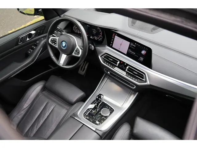 BMW X5 xDrive45e High Executive 2022 Hybride Benzine 17