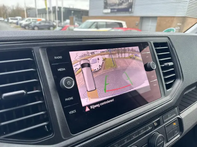 Volkswagen Crafter 35 2.0 TDI L5H3 2024 Diesel 15