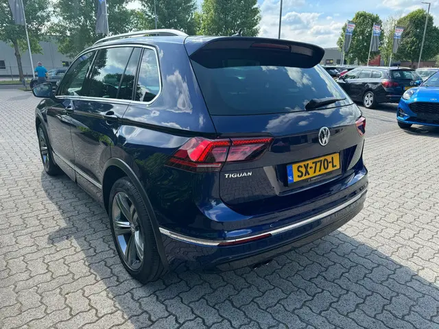 Volkswagen Tiguan 1.4 TSI 4Motion R line 2018 Benzine 24