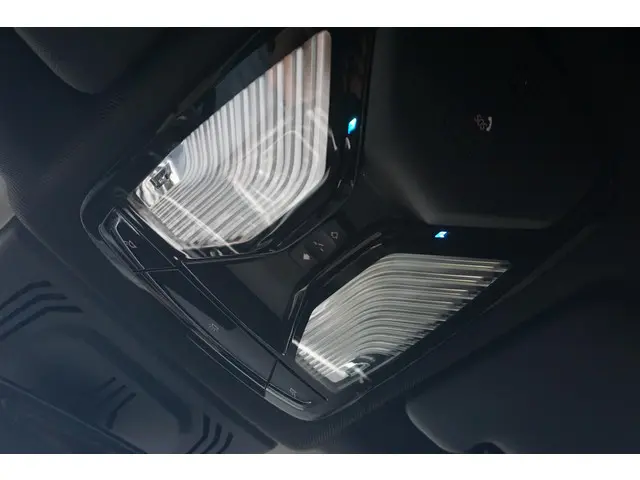 BMW X5 xDrive45e 2022 Hybride Benzine 32