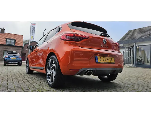 Renault Clio 1.3 TCe R.S. Line 2020 Benzine 13