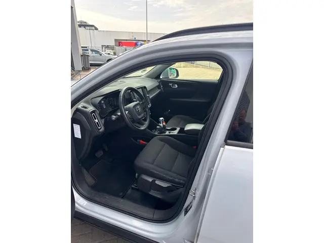 Volvo XC40 1.5 T3 2019 Benzine 6