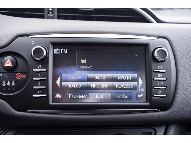 Toyota Yaris 1.5 Hybrid 115 Active 2019 Hybride Benzine 41