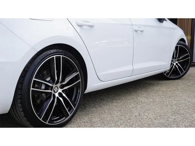SEAT Leon ST Cupra 2.0 TSI 301pk 4DRIVE 2019 Benzine 68