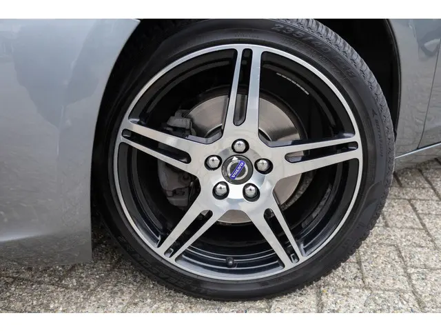 Volvo V60 2.0 T4 190PK Summum 2016 Benzine 11